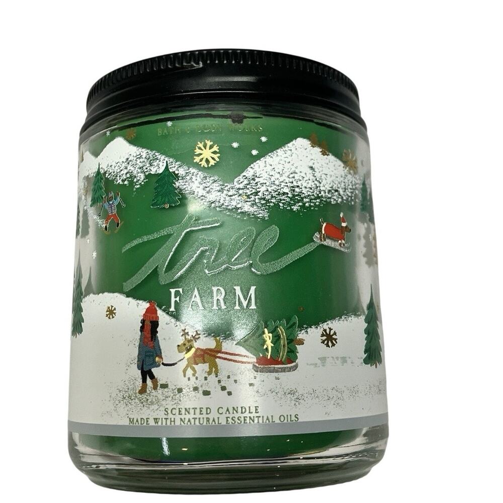Bath & Body Works Candle TREE FARM Single Wick Scented Candle NWT 7 oz.
